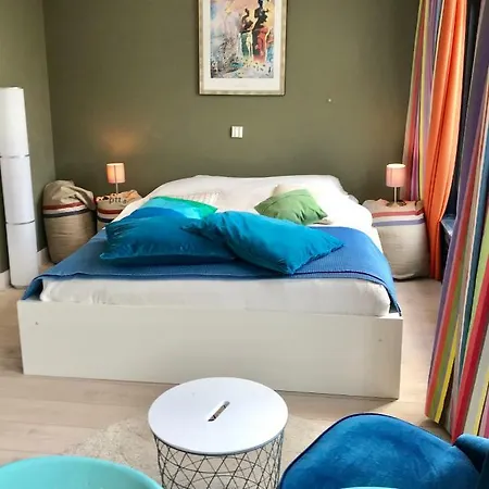Artis Zoo Studio Homestay szállás