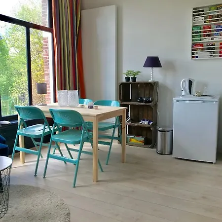 Artis Zoo Studio Homestay szállás *